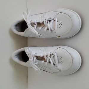 Easy Spirit White